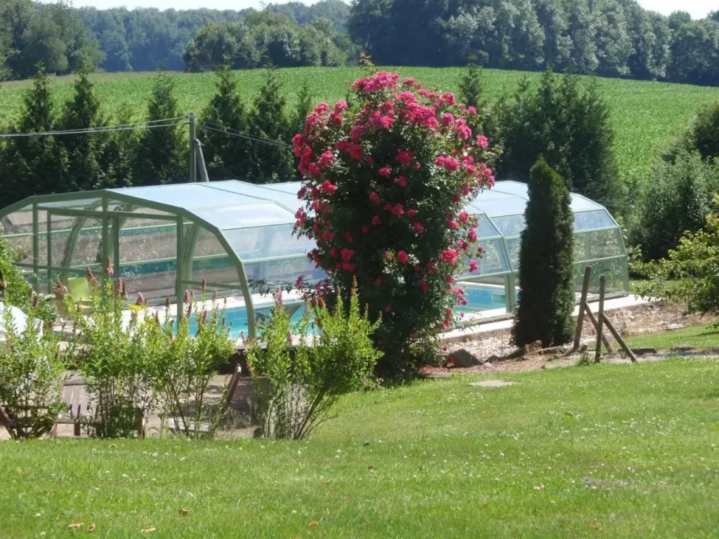 Voir la photo 3 — Chambres et cabanes de la Louvière