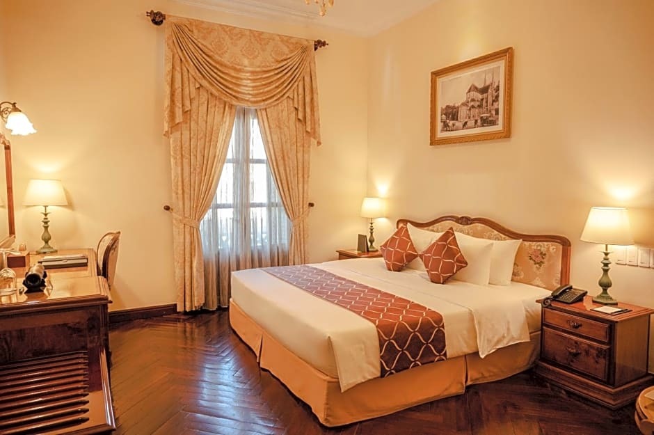 Grand Hotel Saigon