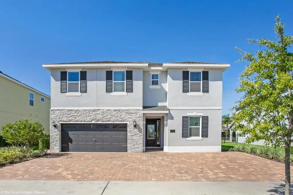 8 Bedroom Vacation Home with Pool 2114