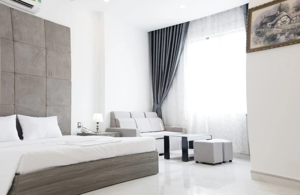 White Diamond Hotel - 2