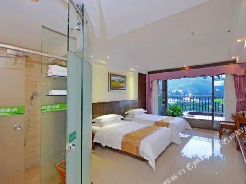 Xinyinzhan Hot Spring Holiday Resort