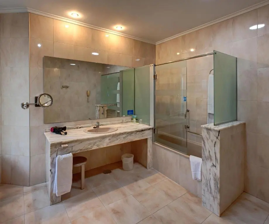 Premium Triple room