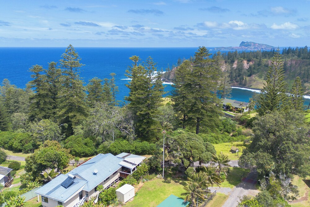 Bucks Point House