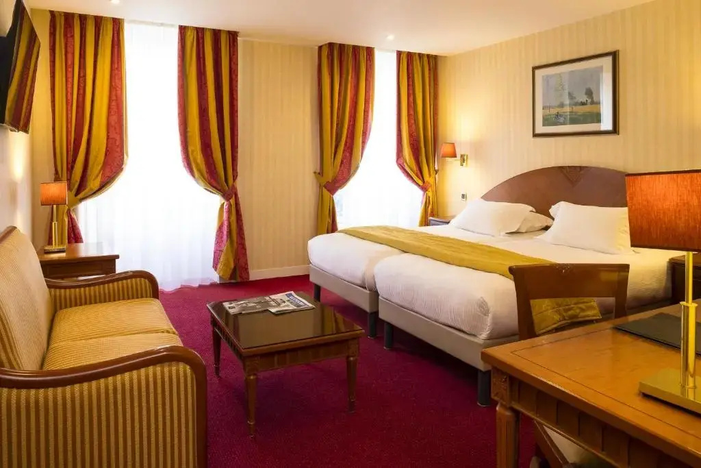 Deluxe Double room (twin beds)