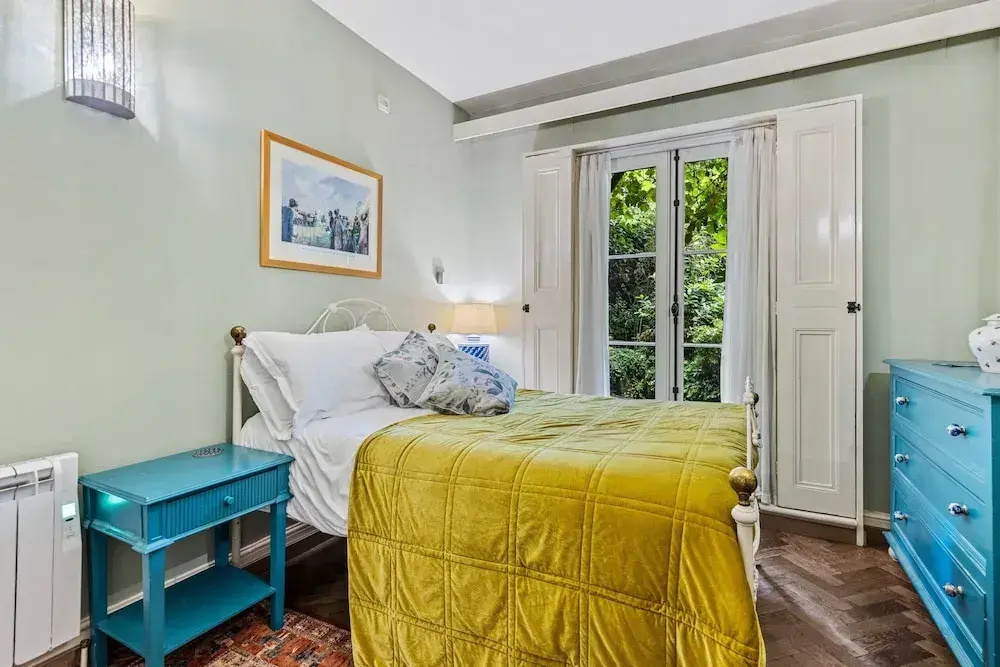 Standard Double room with garden view (full double bed)