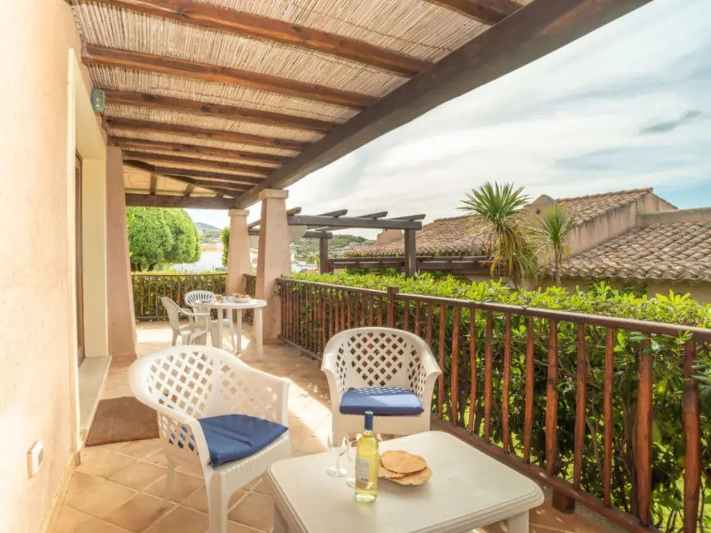 Balcony & Terrace