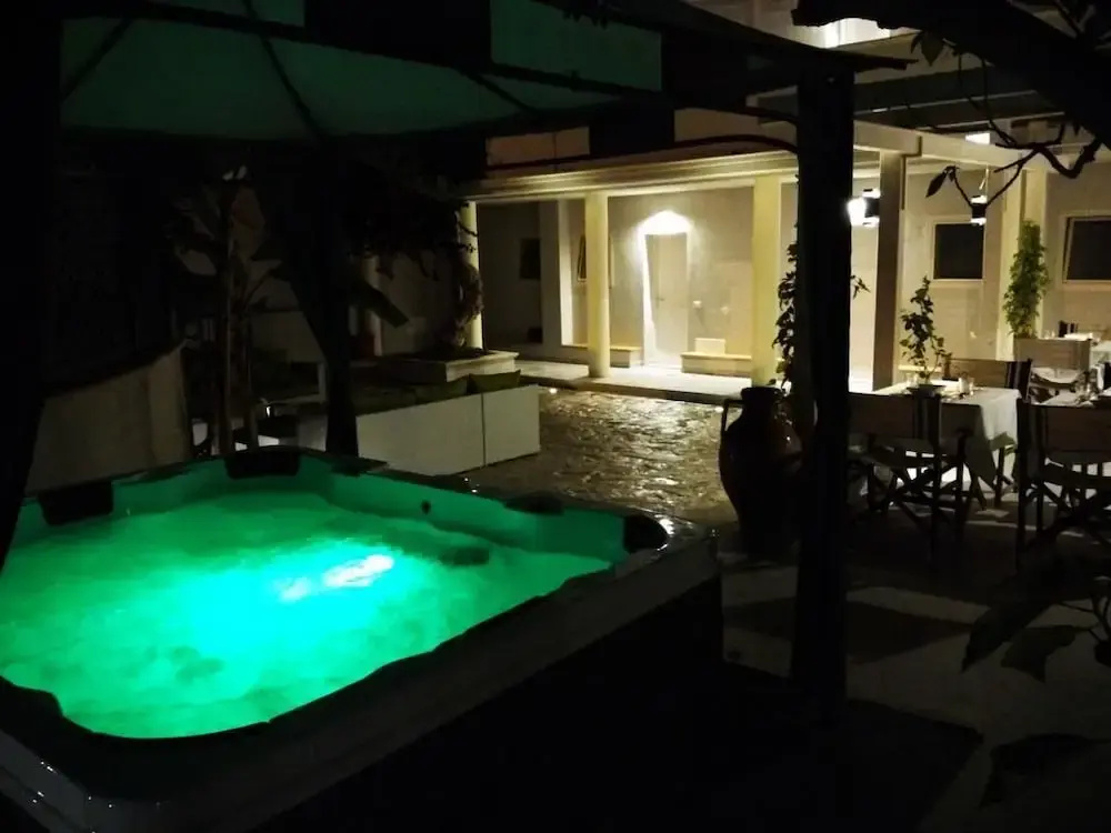 Hotel photo 11
