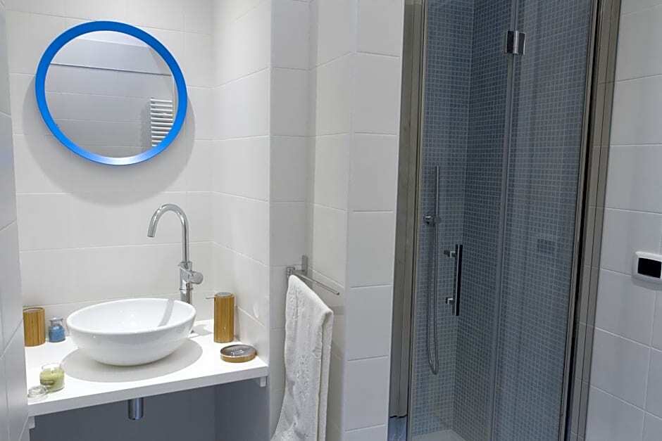 gallery_image_hidden_8