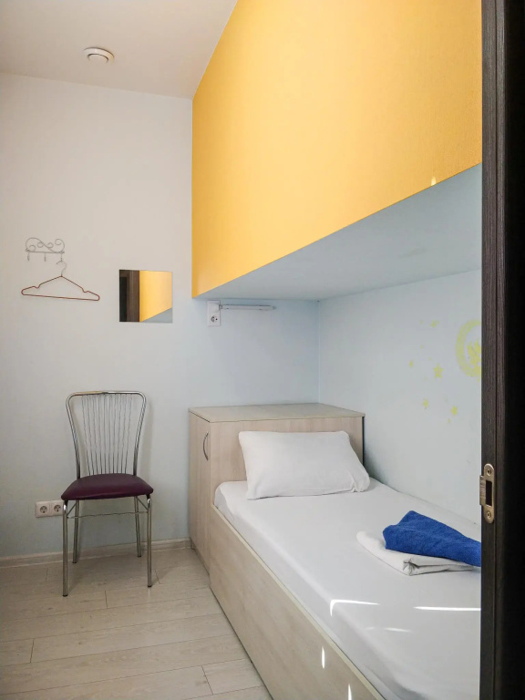 Economy room