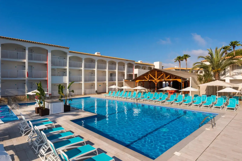 Hotel Vibra Cala Tarida - Général