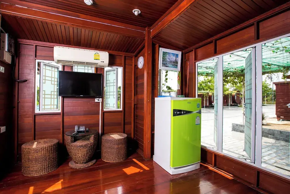 Prew Lom Chom Nam - Chambres