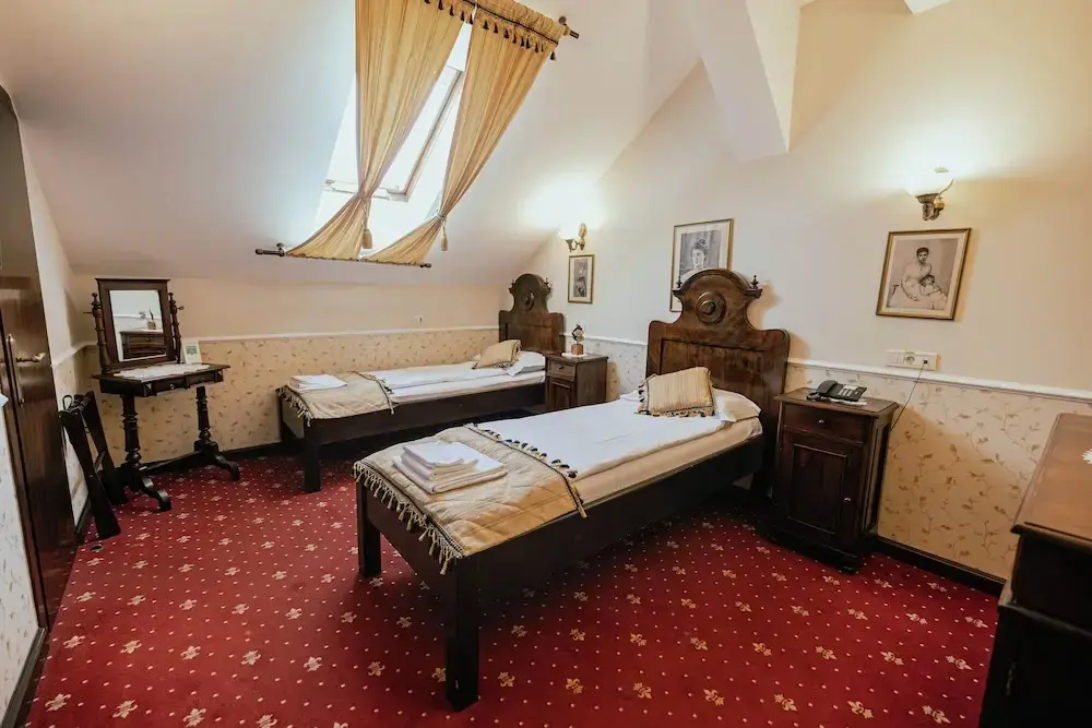 Standard Double room (twin beds)
