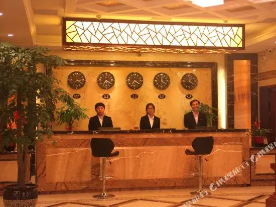 Lobby & Reception
