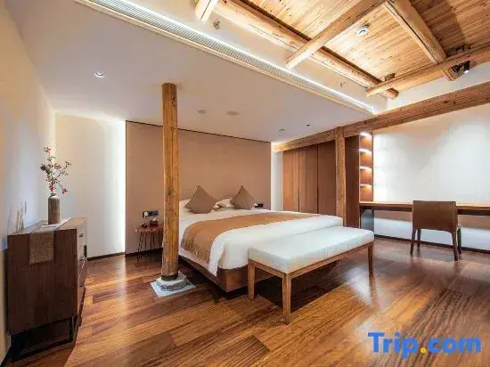 3 Bedrooms Villa