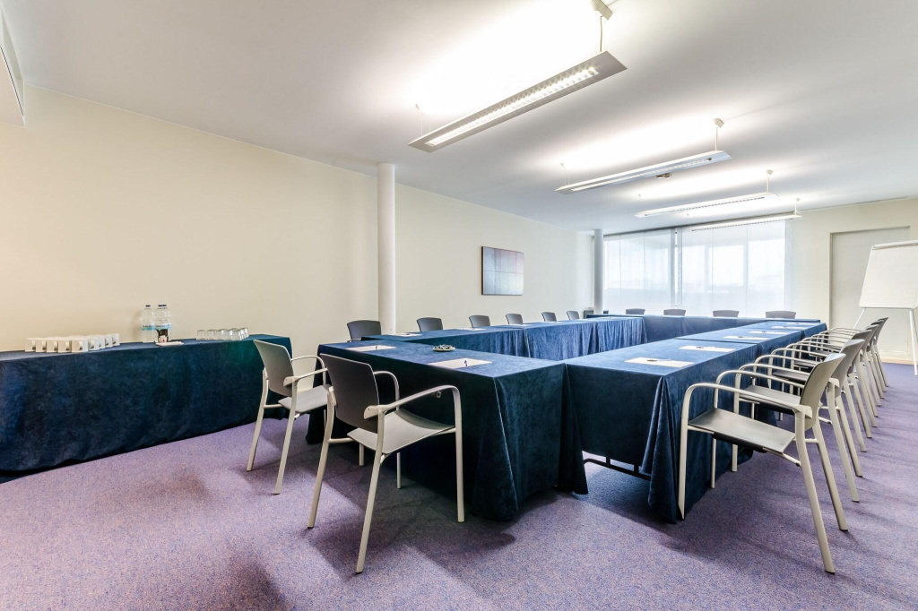 Hotel YIT Ciudad de Zaragoza​​​​​​​ - Général