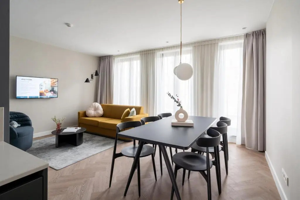 2 Bedrooms Bed in Dorm Penthouse
