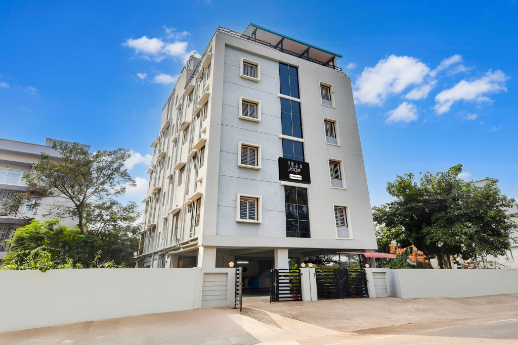 OYO Flagship 48336 Vj Inn Nagamalli Thota