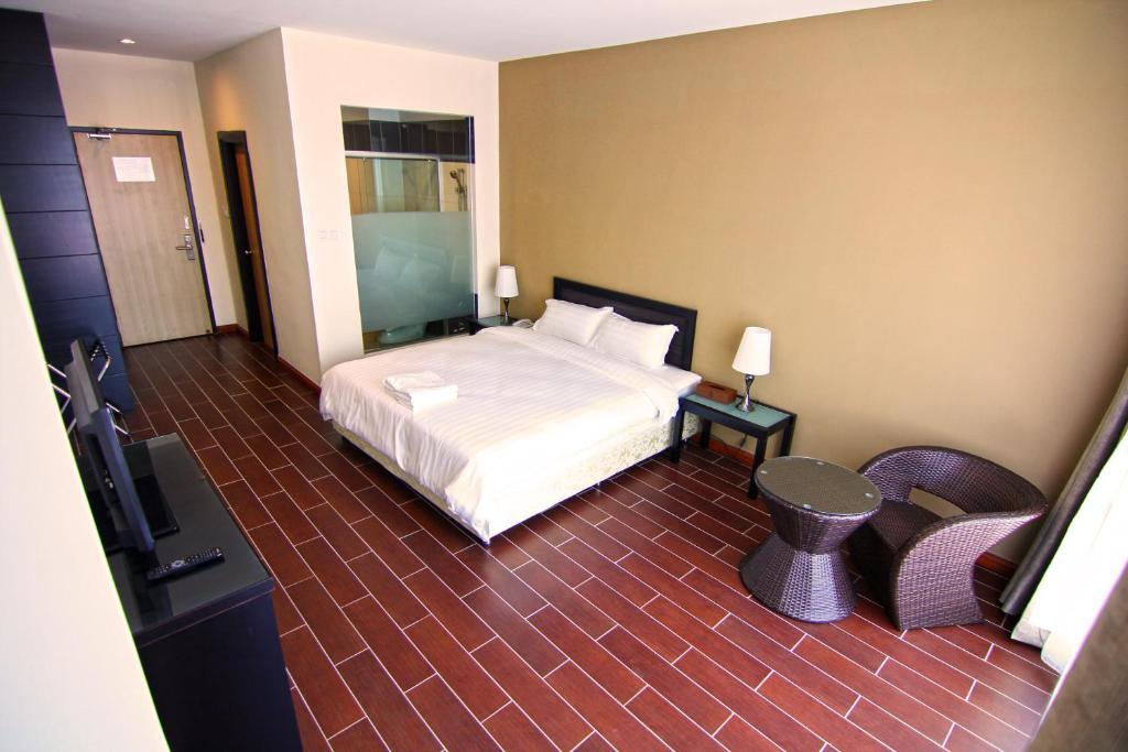 Putatan Platinum Hotel
