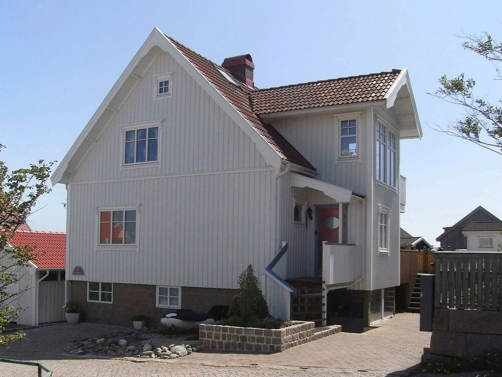 2 Person Holiday Home In Kungshamn