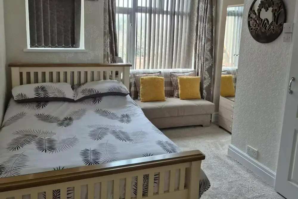 Apartment Sleeps 2- Wifi, Near Beach &pet Friendly
