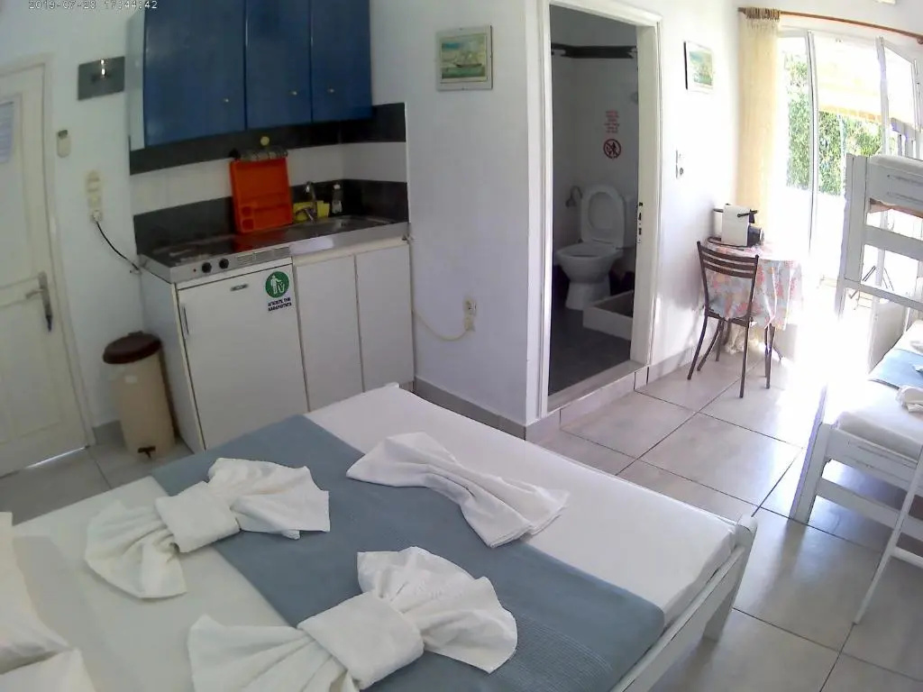 Apanemia Rooms - Chambres