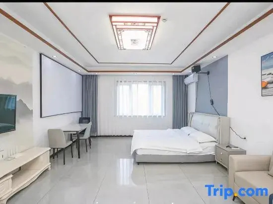 Deluxe Double room (full double bed)
