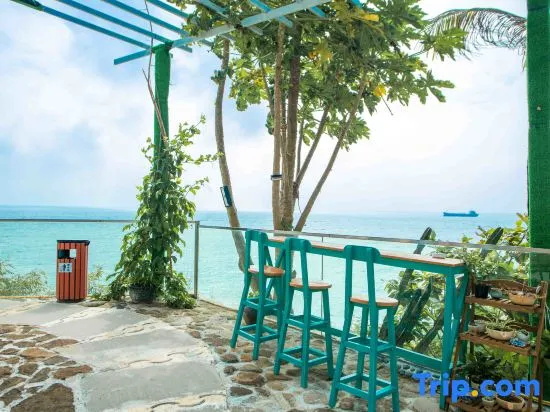 Beach & Waterfront