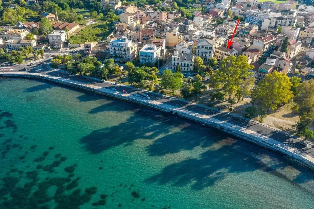 Beach & Waterfront
