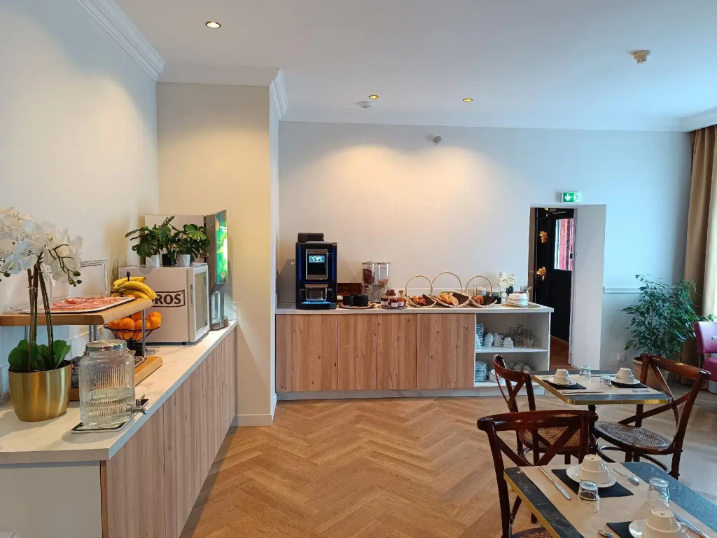Hotel photo 10