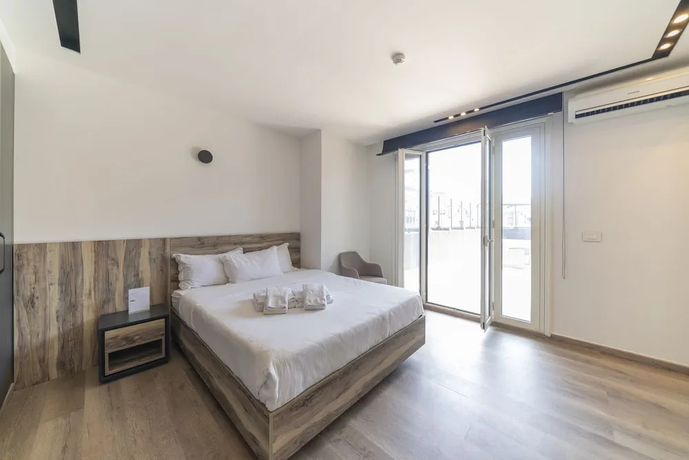Superior Apartment