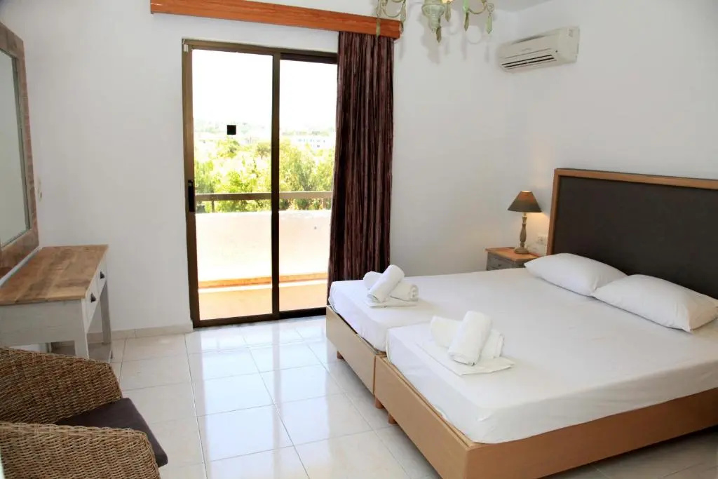 Voula Studios - Chambres