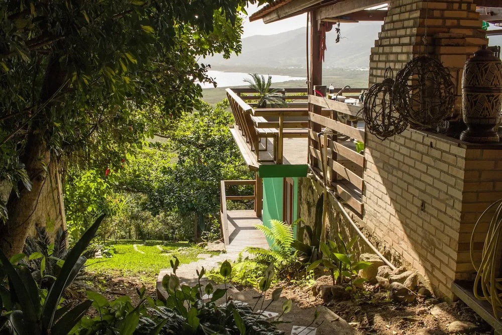 Casa com piscina e incrível vista