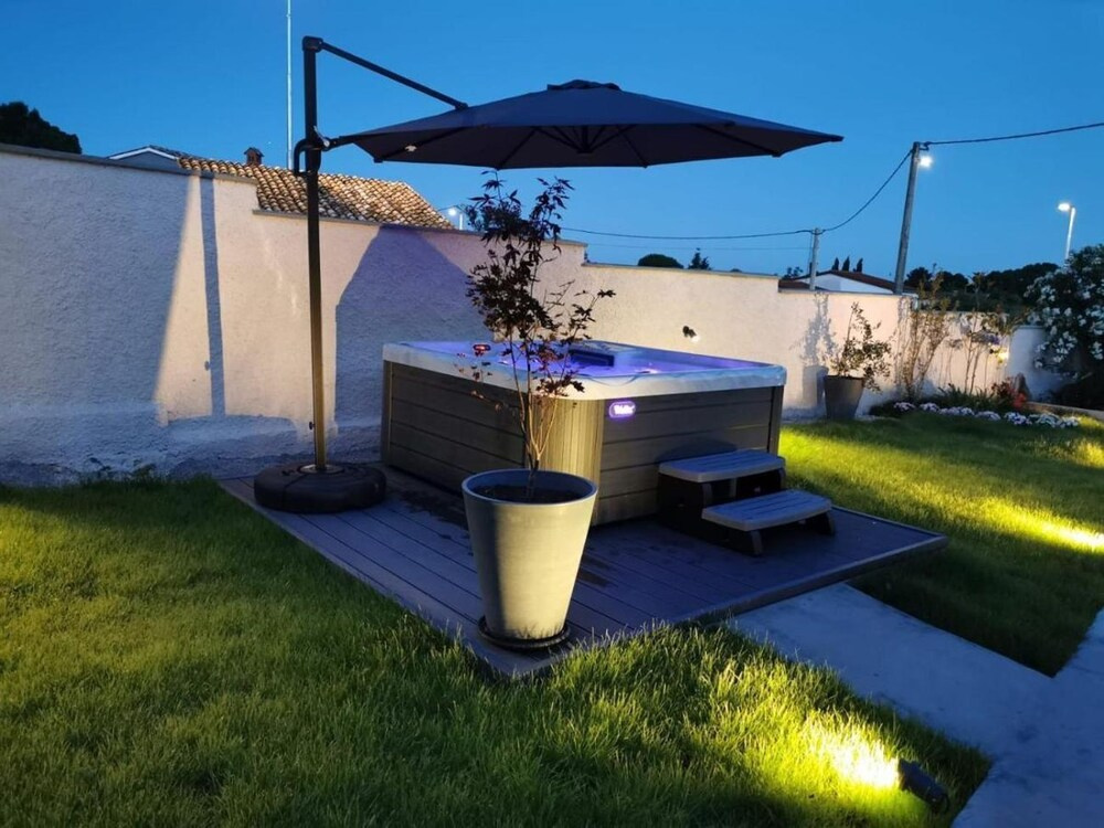 Apartments and Room Perstel
