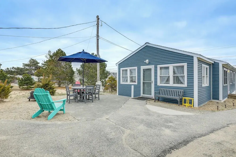 Beachfront Salisbury Retreat w/ Fire Pit & Grill