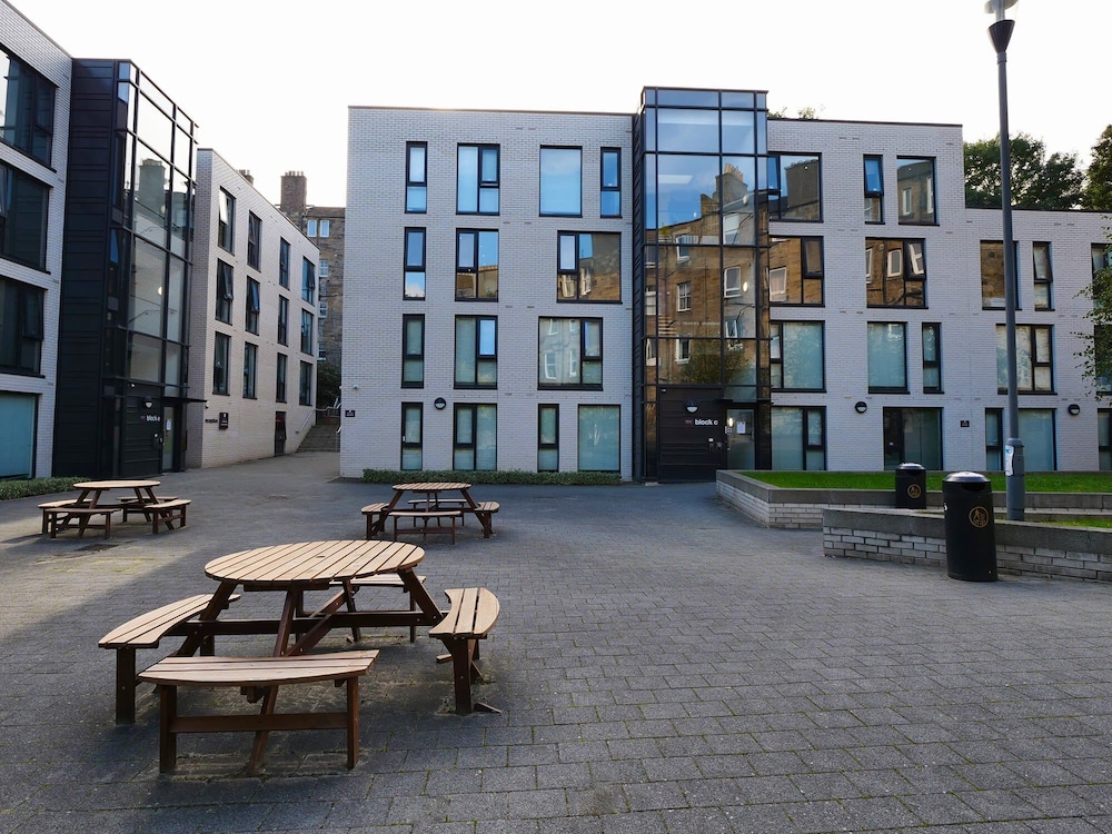 Student Only Gateway Apartments