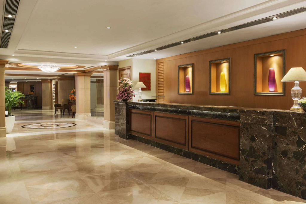 Lobby & Reception