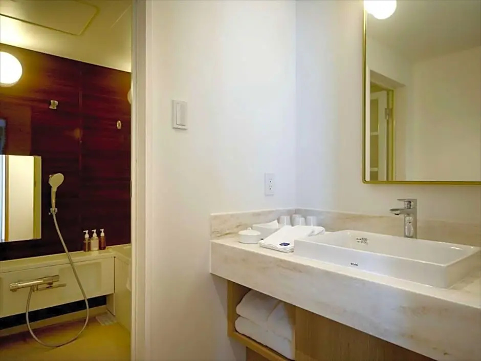 Hotel Breezebay Marina — 7
