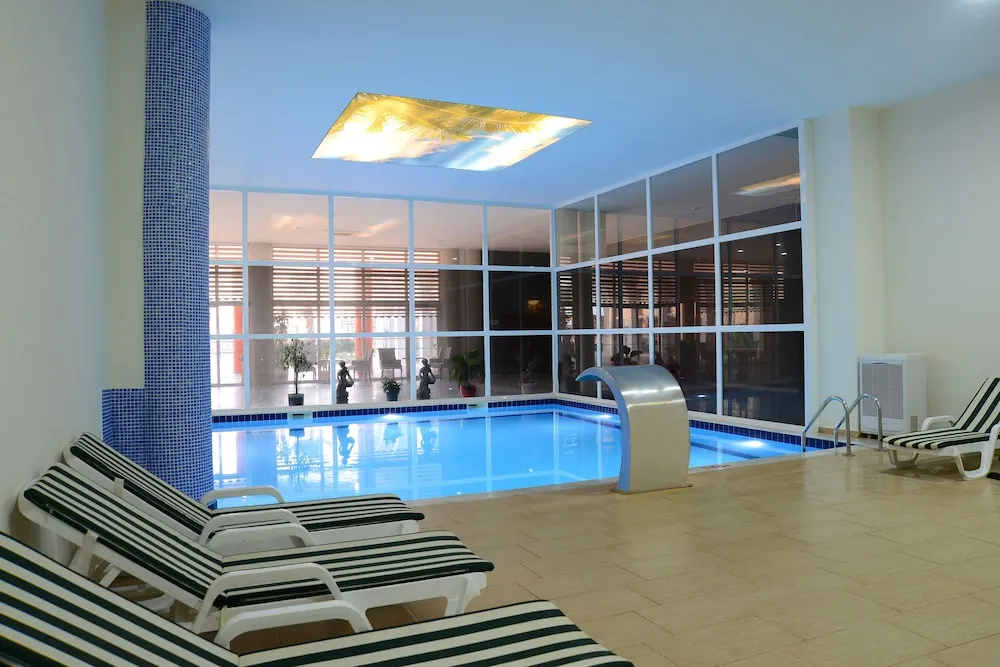Hotel photo 12