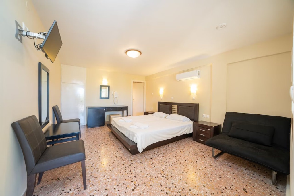 Lorenzo House Apartments