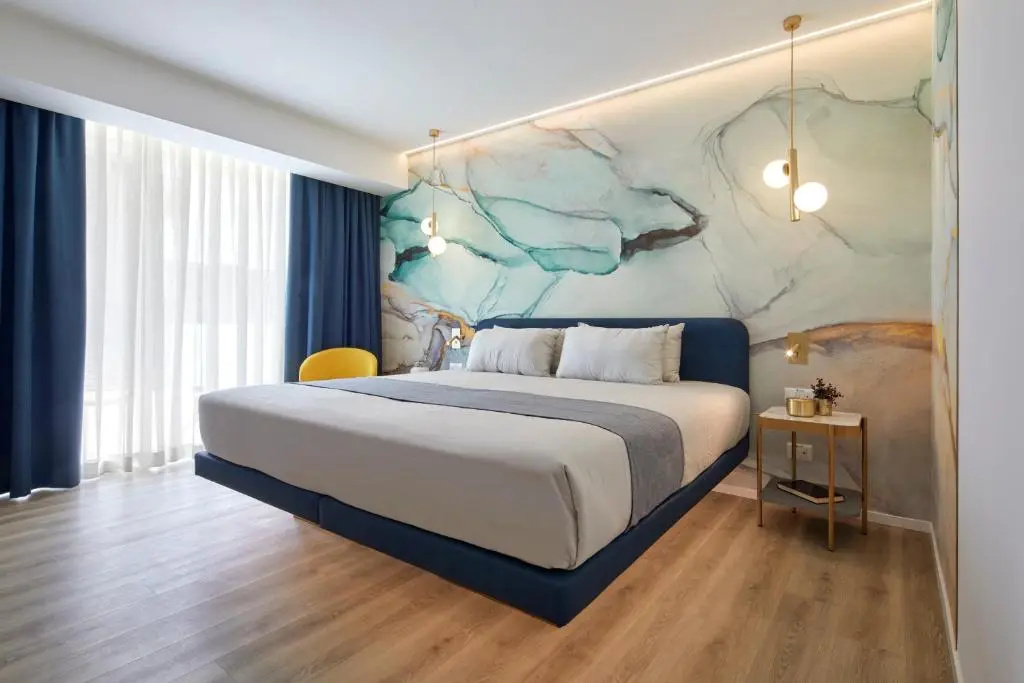 Superior room