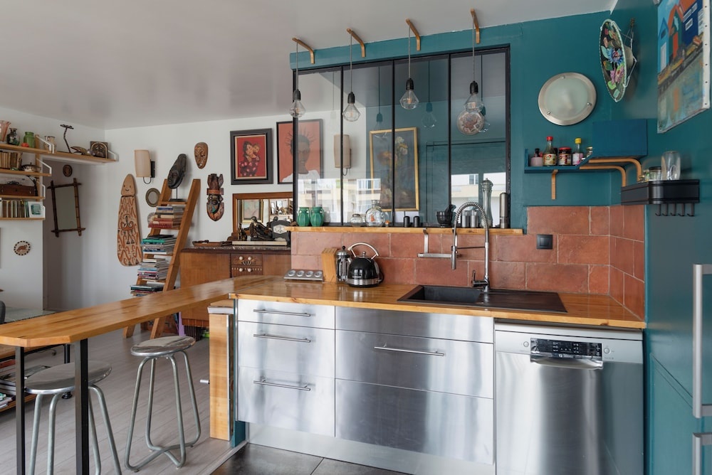 Voir la photo 1 — Paris Rebeval residence