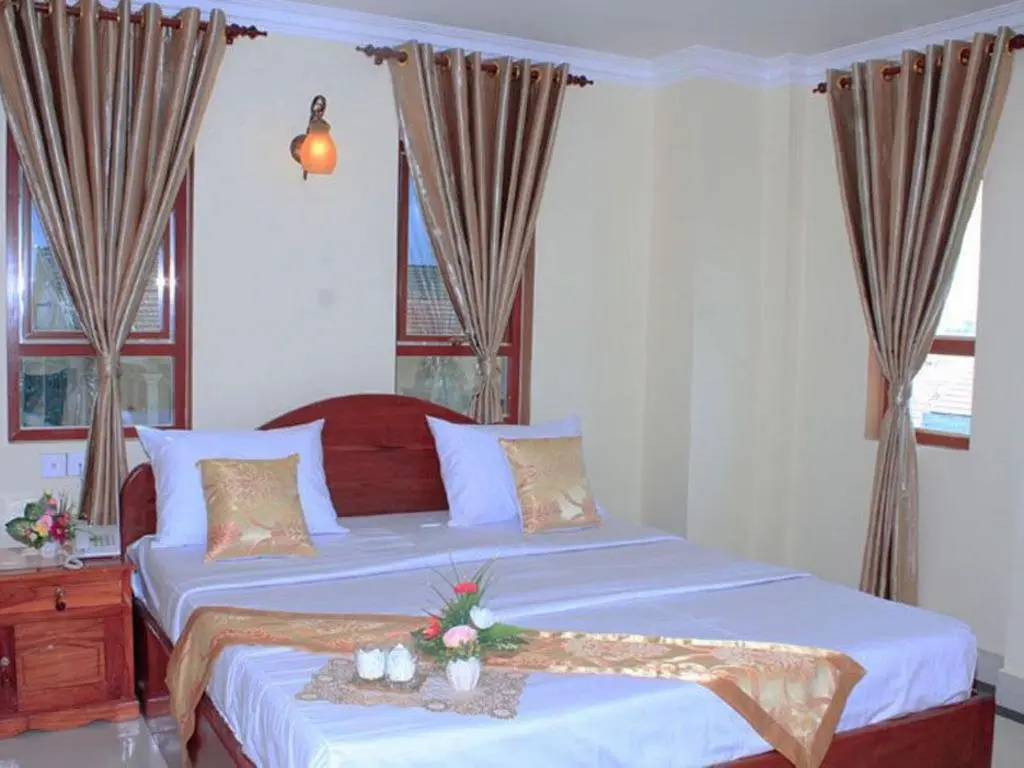 Deluxe Double room (full double bed)