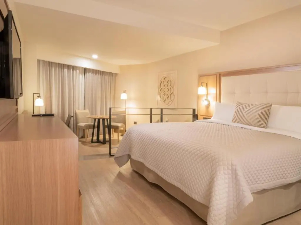 MS Milenium Monterrey, Curio Collection by Hilton - Chambres