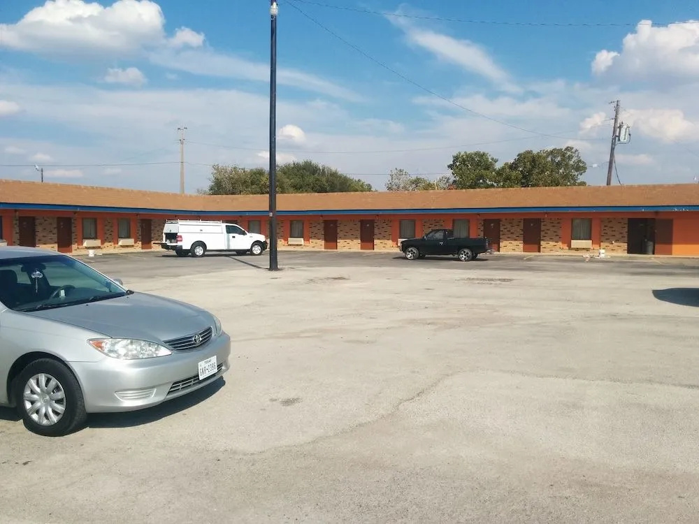 Budget Host Motel Gainesville