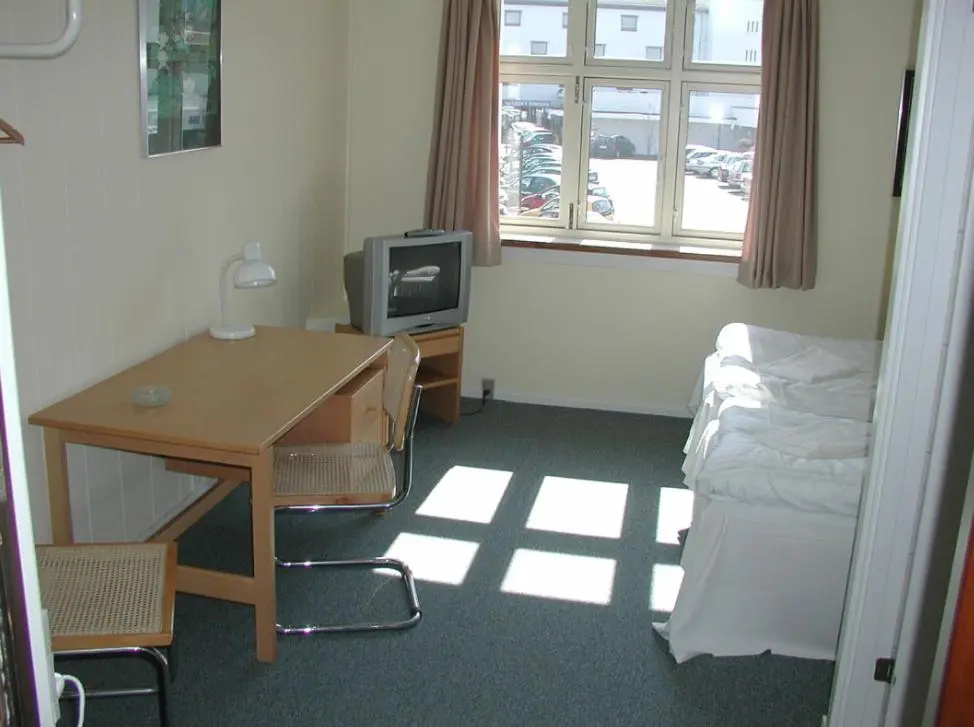 Economy room