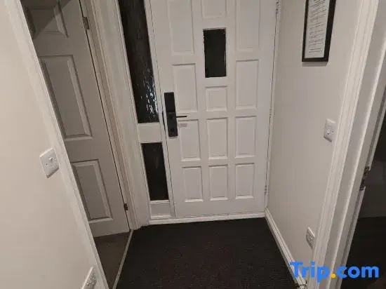 2 Bedrooms Cottage