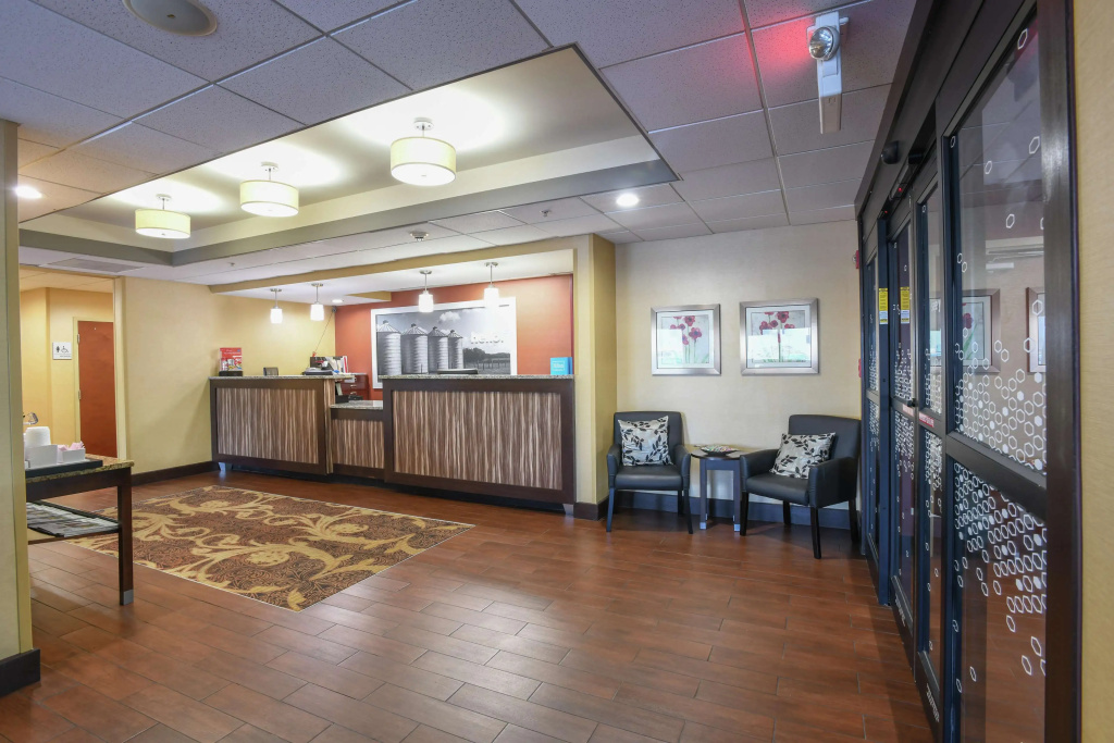 Lobby & Reception