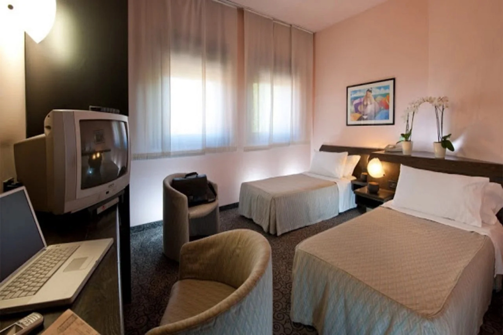 Hotel photo 5