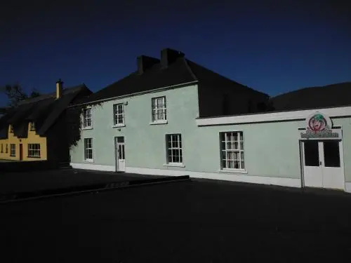 Paddy's Palace Dingle Peninsula Hostel