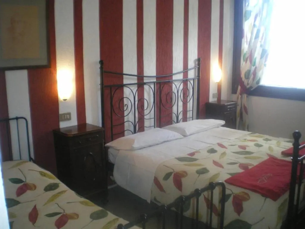 Jolly Residence - Chambres